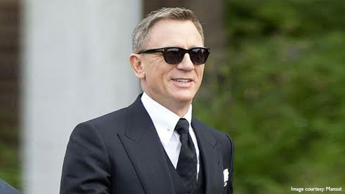 james bond wayfarer